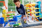 Matchbox, Lotnisko przygód, zestaw do zabawy z autem i samolotem