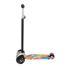 Smiki, 3-kołowa hulajnoga ze świecącymi kołami LED, graffiti