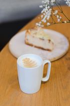 Vialli Design, dwa kubki ceramiczne z uszkiem, 250 ml, Fuori białe