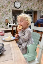 Benbat, Yummigo Plus, walizka z krzesełkiem 3w1, zielona