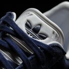 Buty sportowe dziecięce, granatowe, Adidas Originals Gazelle J