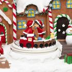 Fééric Lights and Christmas, scenka świąteczna, fabryka prezentów, ruchoma z dźwiękiem, 23,2-24,5 cm