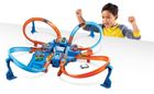 Hot Wheels, Zakręcona tor kraks, zestaw z autem