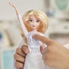 Kraina Lodu 2, Królewska śpiewająca lalka Elsa
