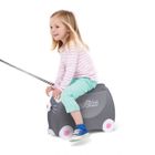 Trunki, Kotek Benny, jeżdżąca walizeczka