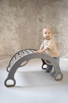 tupti.wood, 3w1, mały bujak montessori z uchwytami, szary + mała zjeżdżalnia, drabinka + blat, szary