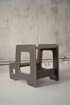 tupti.wood, podest, schodki, szary