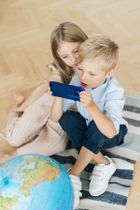 Alaysky, globus o średnicy 25 cm z mapą fizyczną, polityczną i aplikacją