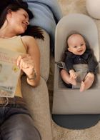 BabyBjörn, Balance Soft Woven/Jersey, leżaczek bujaczek, piaskowoszary