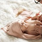BabyOno, okrycie kąpielowe bambusowe z kapturkiem, różowe, 100-100 cm