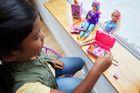 Barbie, Barbie w podróży, lalka z akcesoriami i naklejkami