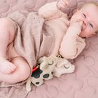 Done By Deer, Krówka Dotti, grzechotka sensoryczna, sand