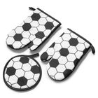 Gadget Master, piłkarskie rękawice kuchenne z podkładką