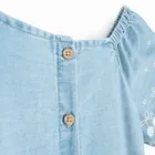 Jeansowa sukienka z haftem Cool Club