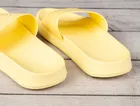 Klapki damskie, żółte, Lotto Lathi