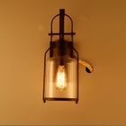 Lampa ścienna, kinkiet, latarnia