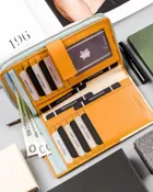 Portfel, żółty, skórzany, Rovicky