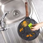 Vilde, patelnia do jajek, granitowa, 7 otworów, Black&Wood, 26 cm