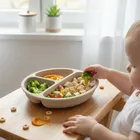 Bocioland, silikonowy talerzyk z przyssawkami i przegródkami, beżowy