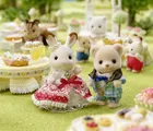 Sylvanian Families, 40th Anniversary, Przyjęcie urodzinowe, Freya & Theo, zestaw figurek, 5843