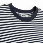 T-shirt z nadrukiem w paski o kroju crop NOWEAR