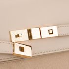 Torebka listonoszka, beżowa, Peterson