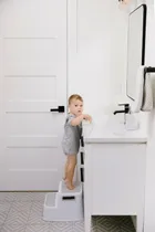 Ubbi, schodki dla dziecka