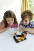 4M, KidzLabs, Elektryczny tor dla kulek, zestaw konstrukcyjny