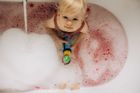 Mini U, naturalny bąbelkowy płyn do kąpieli dla dzieci i niemowląt, truskawka