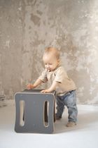 tupti.wood, Smally, 2w1: krzesełko, stolik, szare