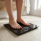 Adler, waga łazienkowa USB-C, akumulatorowa, do 180 kg