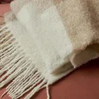 Homla, Allora, koc z przędzy, boucle ecru, 130-170 cm