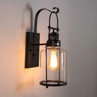 Lampa ścienna, kinkiet, latarnia