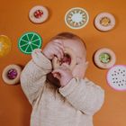 Petit Boum, grzechotka sensoryczna, kiwi