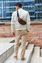 Saszetka na biodro, nerka, brązowa, skórzana, Peterson