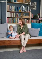 Chicco, First Dreams, Misiek Brzuszek, maskotka ze światłem i melodiami, niebieski