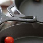 Hage, patelnia żeliwna z uchem, 31 cm