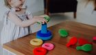 Rubbabu, układanka edukacyjno-sensoryczna, piramida z piłką