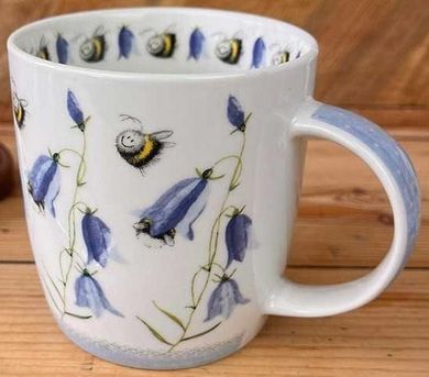 Alex Clark, kubek, Pszczoły i dzwonki