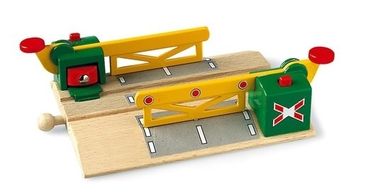 Brio World, Magnetyczny przejazd kolejowy, zabawka drewniana