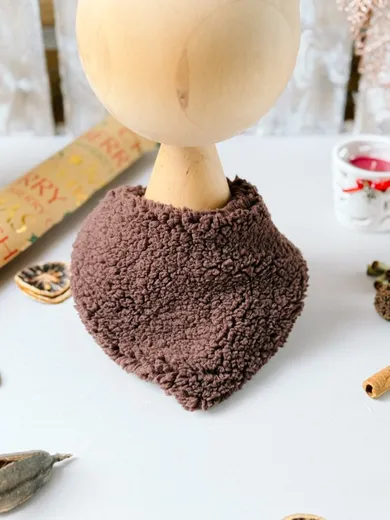 Chustka dziecięca, brązowa, Iltom