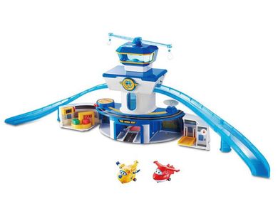 Cobi, Super Wings, Światowe lotnisko Jetta i Donnie