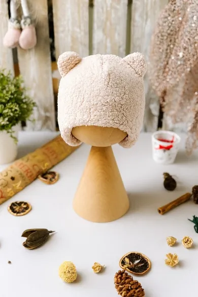 Czapka dziecięca, beżowa, Iltom