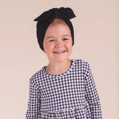 Czapka dziewczęca, czarna, Nicol