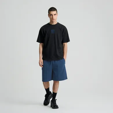 Czarny t-shirt o kroju relaxed S.W.Smiley NOWEAR