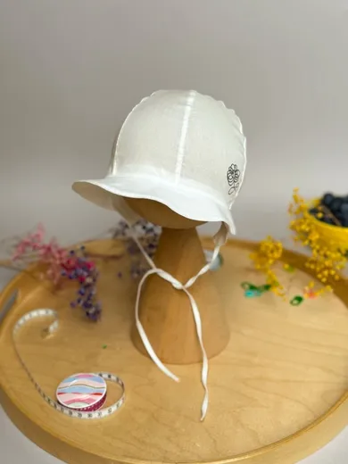 Kapelusz dziewczęcy, wiązany, ecru, Iltom