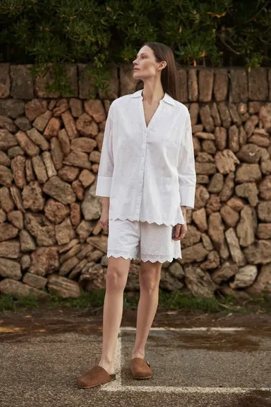 Koszula damska z długim rękawem, biała, Moodo