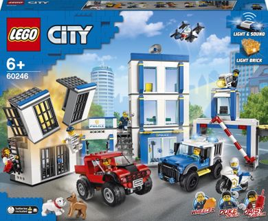 LEGO City, Posterunek policji, 60246
