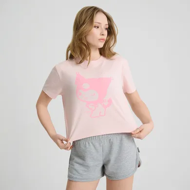 Luźna koszulka o krótszym kroju Kuromi NOWEAR