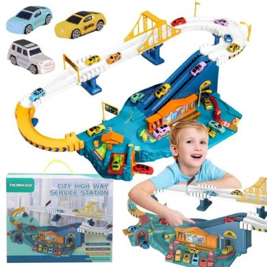 Maksik, tor wyścigowy z autkami